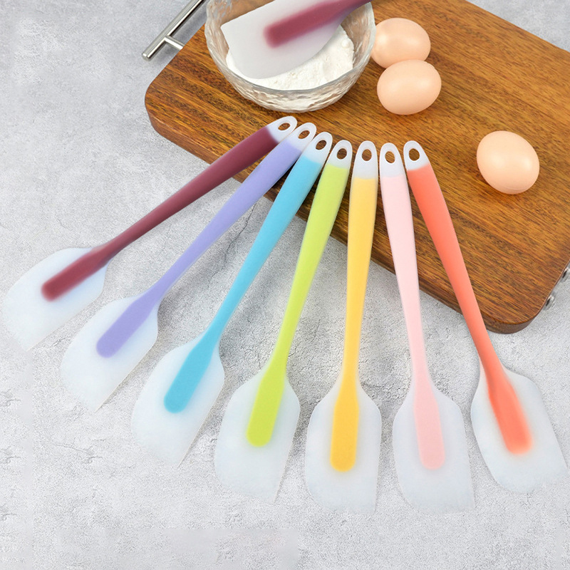 Kitchen Gadgets To Have - Spatule en silicone flexible de 2
