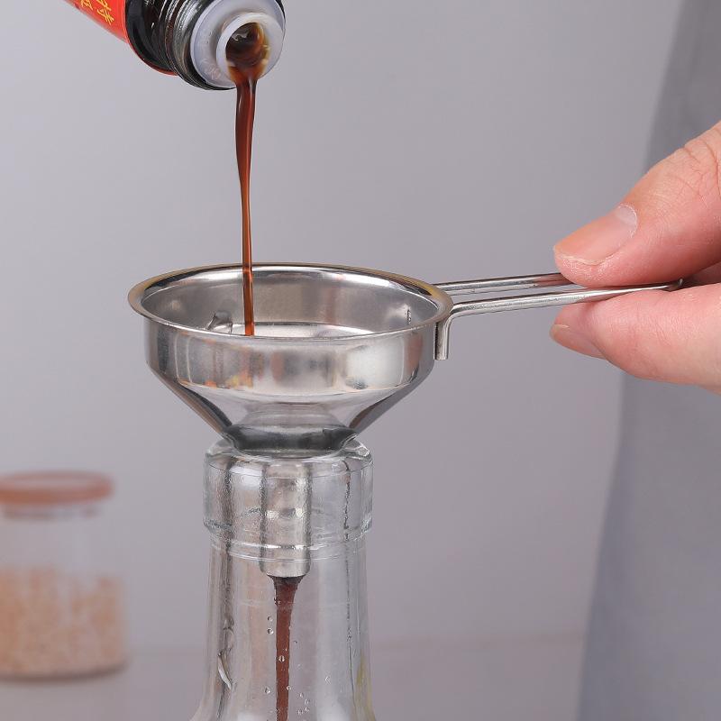 Entonnoir en acier inoxydable  - Kitchen Gadgets For Small Kitchens avis et prix