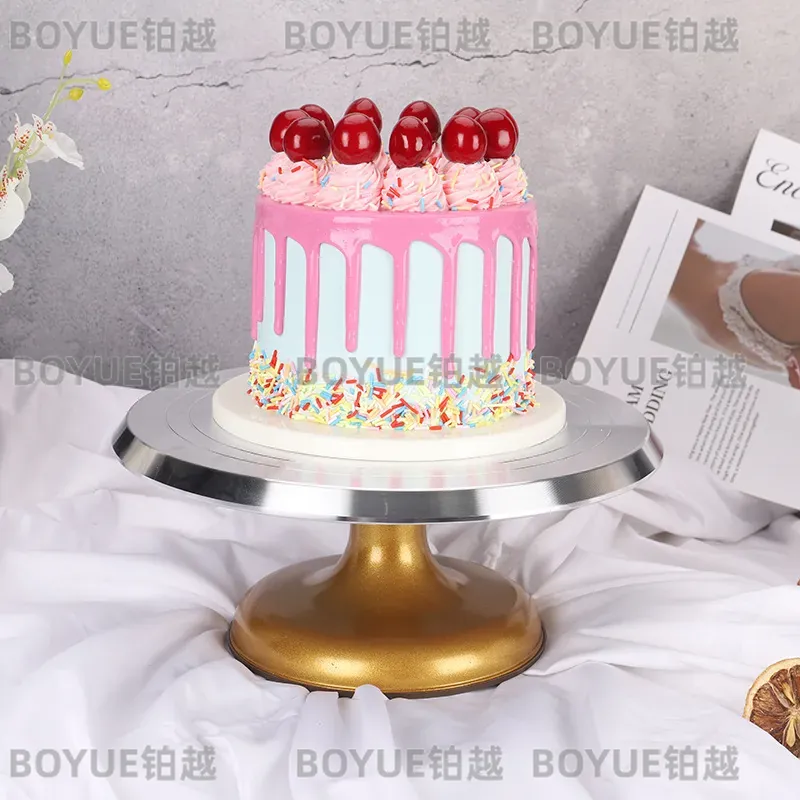Support tournant pour gâteaux  - Cake Decorating Turntable avis et prix
