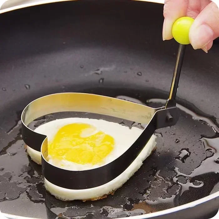 Moule à œufs frits en forme de - Kitchen Gadgets To Have avis et prix