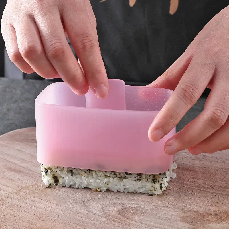 Moule à Sushi en forme de navi - Kitchen Gadgets List avis et prix