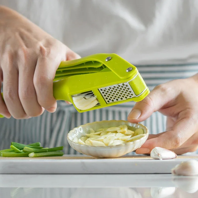 2 en 1 presse-ail et trancheus - Kitchen Gadgets New avis et prix